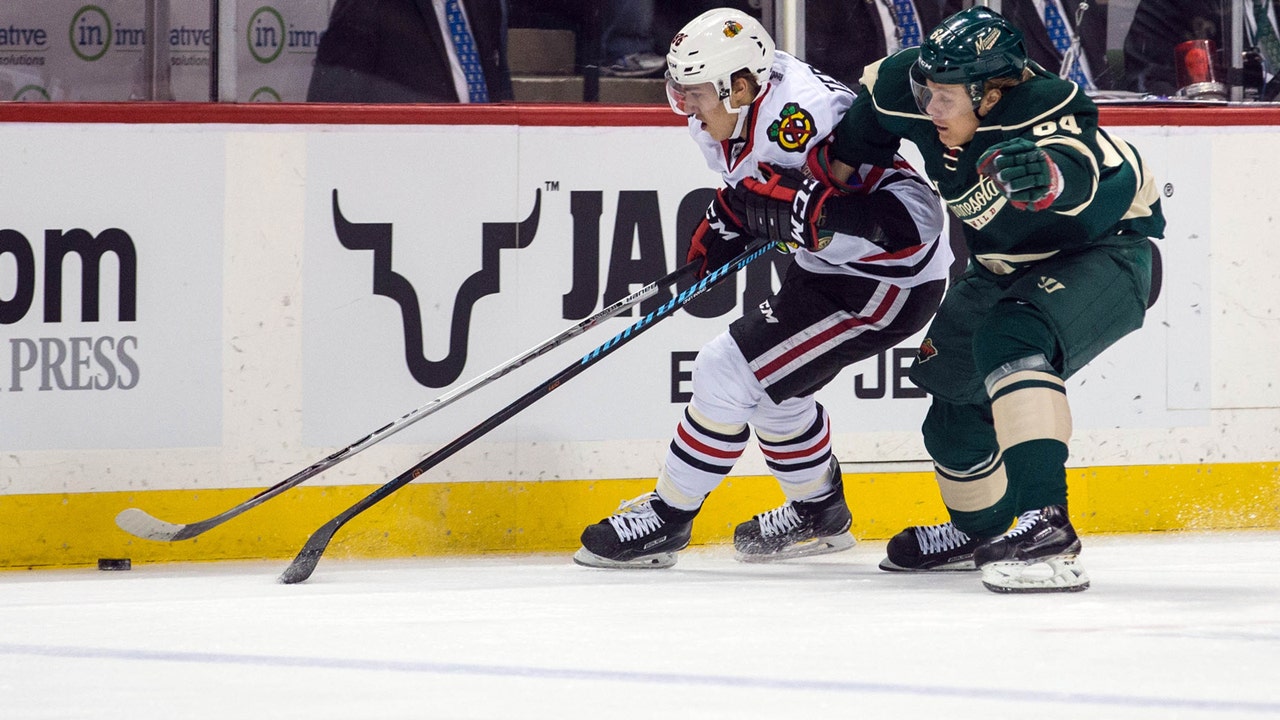 Wild roll, blank Blackhawks